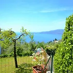 Holiday Home Chiavari Tatil Evi *
