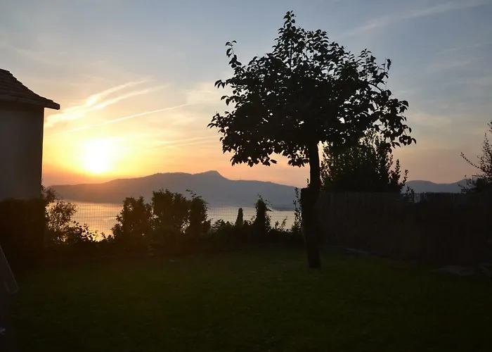 Holiday Home Chiavari 別荘 キアーヴァリ